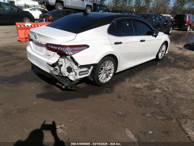 4T1B11HK8JU020827 Toyota CAMRY XLE
