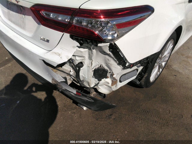 4T1B11HK8JU020827 Toyota CAMRY XLE