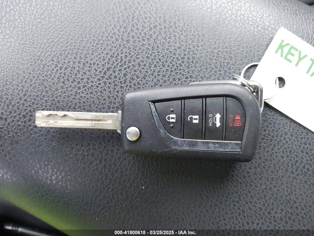 4T1B11HK2JU114170 Toyota CAMRY SE