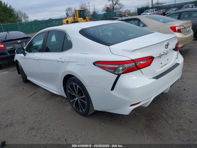 4T1B11HK2JU114170 Toyota CAMRY SE