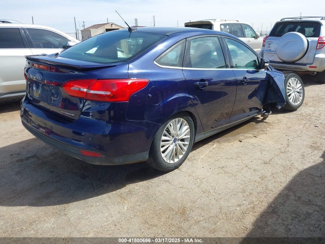 1FADP3J22HL272354 Ford Focus Titanium