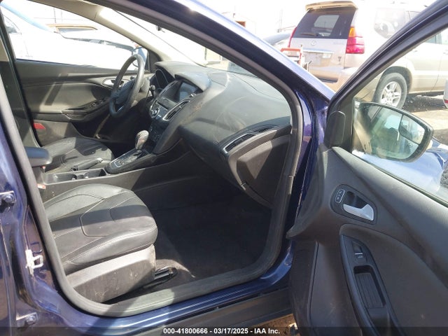 1FADP3J22HL272354 Ford Focus Titanium