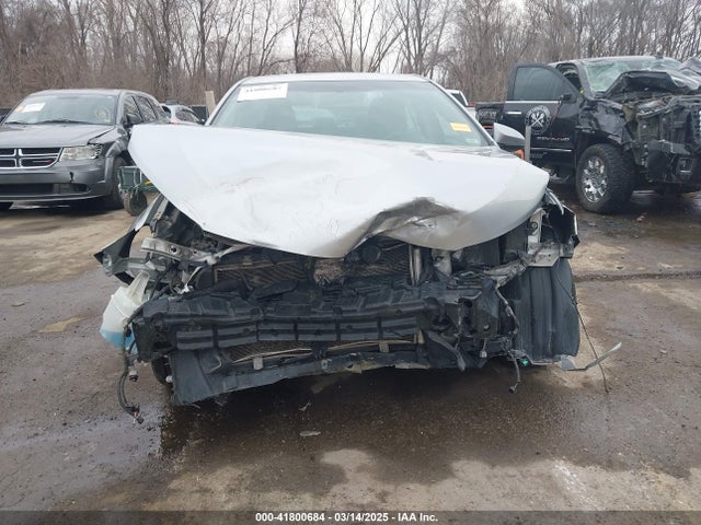 4T1BF1FK1FU983127 Toyota CAMRY SE