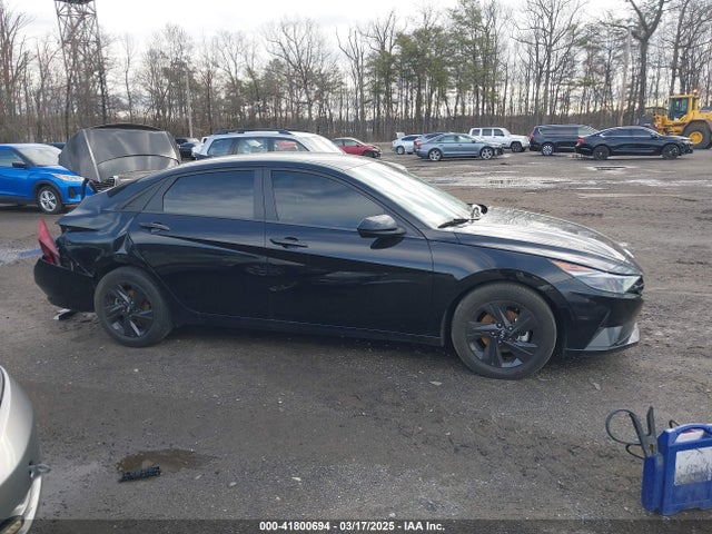 5NPLM4AG8MH031333 Hyundai ELANTRA SEL