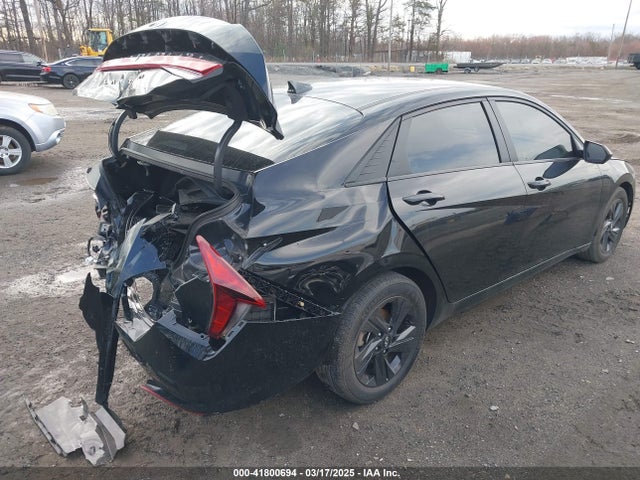 5NPLM4AG8MH031333 Hyundai ELANTRA SEL