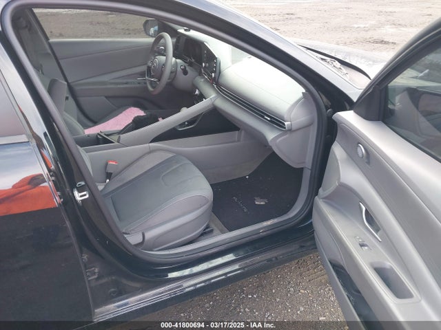 5NPLM4AG8MH031333 Hyundai ELANTRA SEL