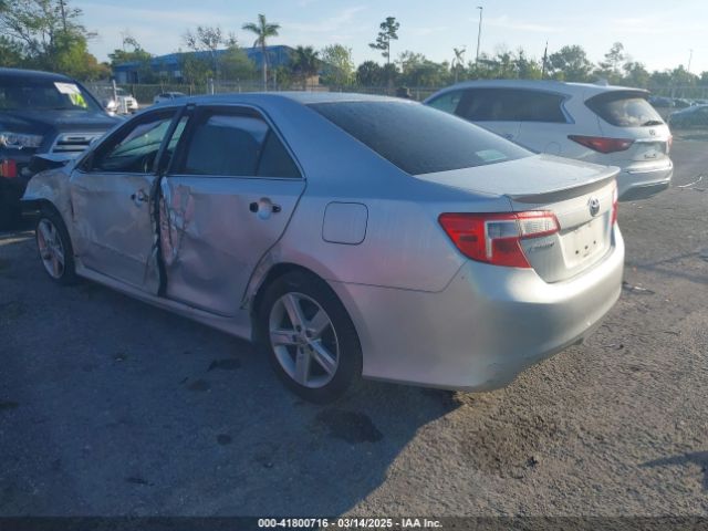 4T1BF1FK9EU449825 Toyota CAMRY SE