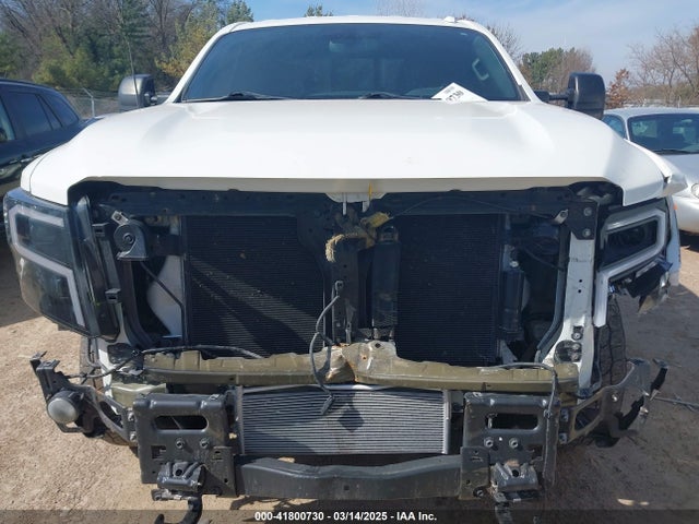 1N6BA1F40JN523851 Nissan Titan Xd Sv Diesel