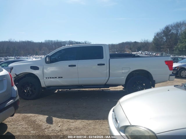 1N6BA1F40JN523851 Nissan Titan Xd Sv Diesel