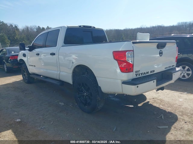 1N6BA1F40JN523851 Nissan Titan Xd Sv Diesel