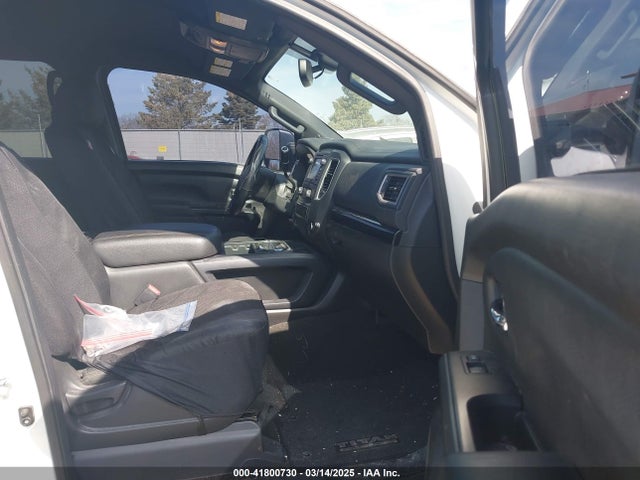 1N6BA1F40JN523851 Nissan Titan Xd Sv Diesel