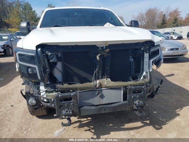 1N6BA1F40JN523851 Nissan Titan Xd Sv Diesel