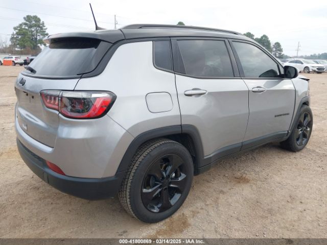 3C4NJCBB1MT597509 Jeep Compass Altitude Fwd