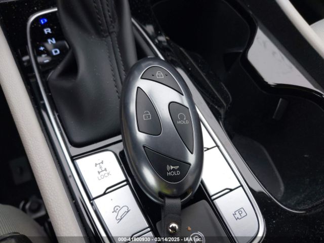5NMJBCDE8SH509021 Hyundai TUCSON SEL