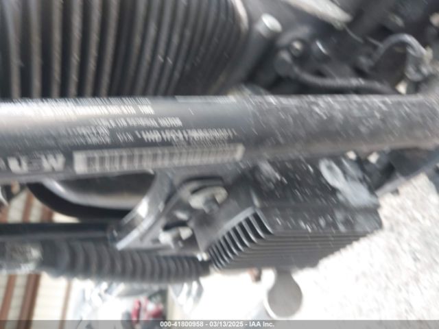 2011 HARLEY-DAVIDSON FLHTCU 1HD1FC417BB629221 Photo 9