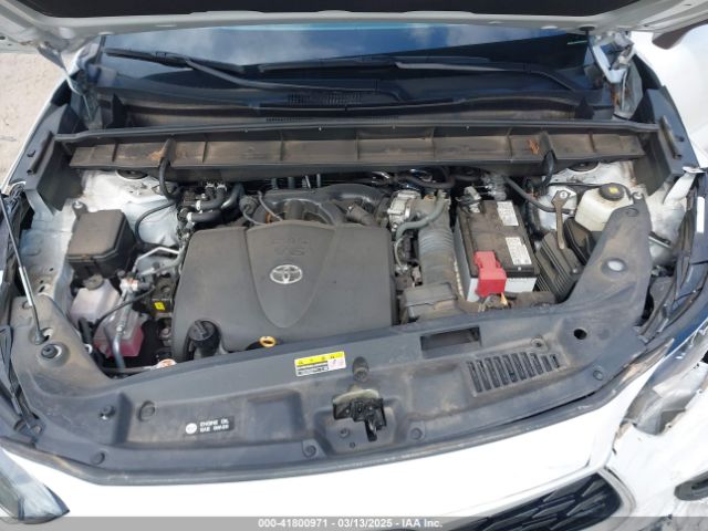 5TDGZRAH8NS101093 Toyota Highlander Xle