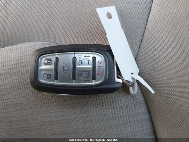 2018 CHRYSLER PACIFICA HYBRID 2C4RC1H7XJR164515 Photo 10