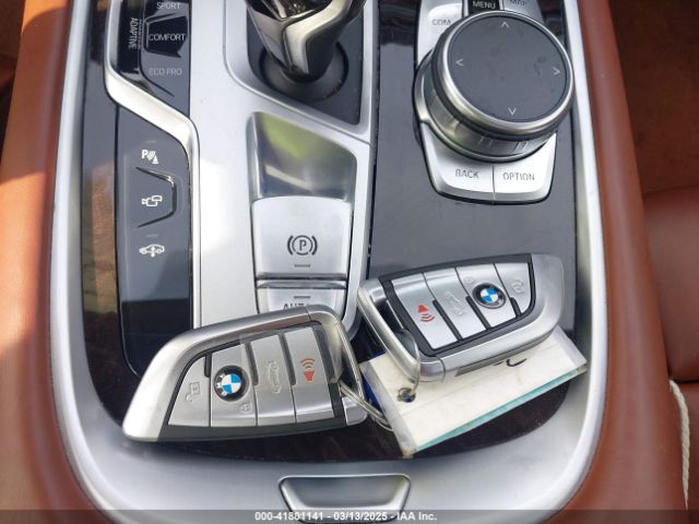 2022 BMW 750 WBA7U2C08NCH57275 Photo 10