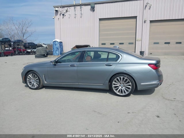 BMW 750 I Xdrive 2022 WBA7U2C08NCH57275 Image 14