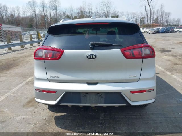 KNDCB3LC1K5262906 KIA NIRO LX
