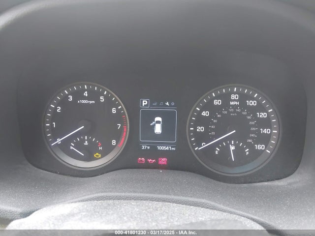 KM8J3CA45HU272171 Hyundai TUCSON SE