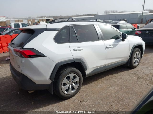 2T3F1RFV6LC128047 Toyota RAV4 LE