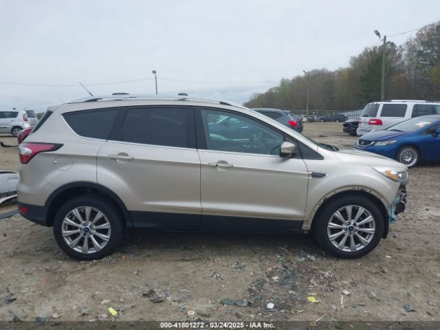 1FMCU0JD2HUC30884 Ford Escape Titanium