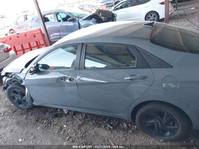 KMHLM4AJ6PU043451 Hyundai Elantra Hybrid Blue