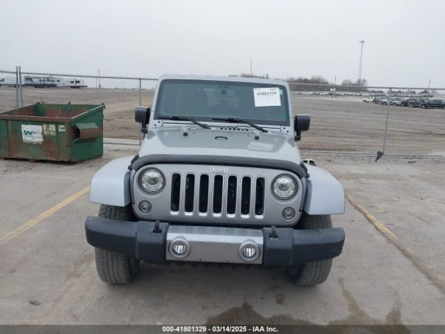 1C4HJWEG9HL559971 Jeep Wrangler Unlimited Sahara 4x4