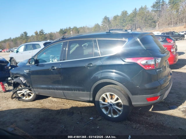1FMCU9GD5HUC70341 Ford ESCAPE SE