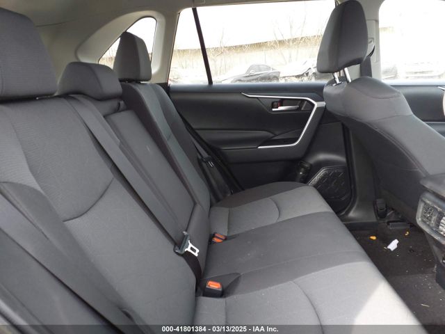 2T3P1RFV2RW482319 Toyota Rav4 Xle
