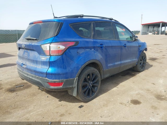 1FMCU9JD4HUE54811 Ford Escape Titanium