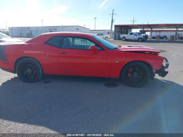 2C3CDZFJ9JH246522 Dodge Challenger 392 Hemi Scat Pack Shaker