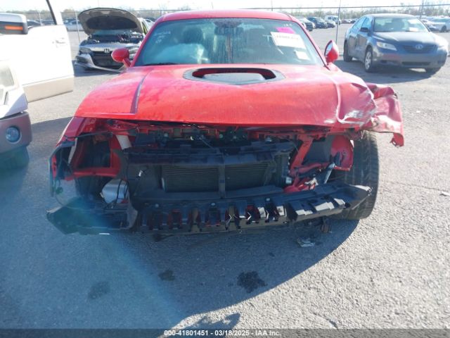 2C3CDZFJ9JH246522 Dodge Challenger 392 Hemi Scat Pack Shaker