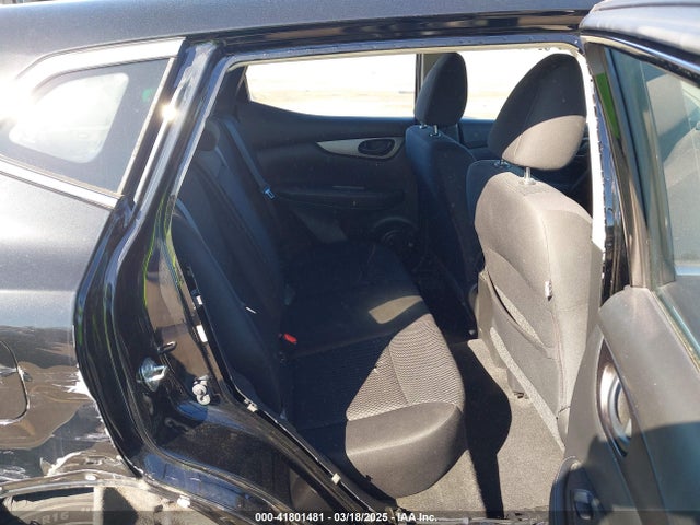 41801481 :رقم المزاد ، JN1BJ1CP7KW239326 vin ، 2019 Nissan Rogue Sport S مزاد بيع