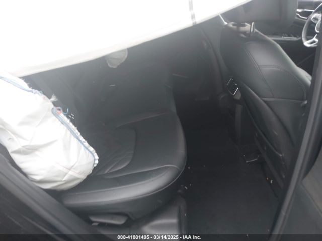 5XYK7CDF7RG170285 KIA Sportage X-pro Prestige