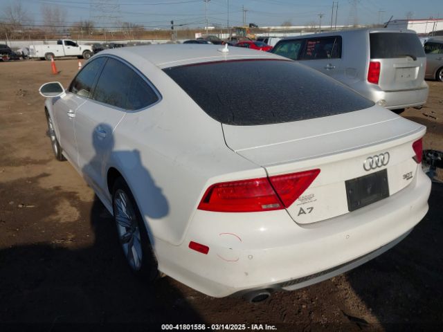 2013 AUDI A7 WAU3GAFC6DN063674 Photo 2