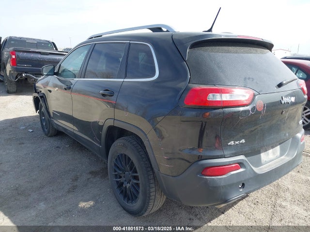 1C4PJMCS7FW544792 Jeep Cherokee Latitude