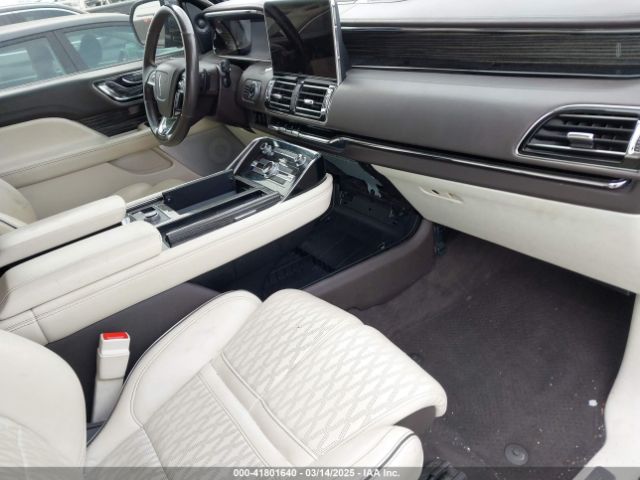 2021 LINCOLN NAVIGATOR 5LMJJ2TT6MEL13834 Photo 4