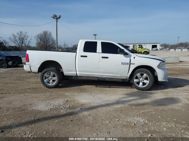 1C6RR7FT6JS328138 RAM 1500 Express  4x4 6'4 Box