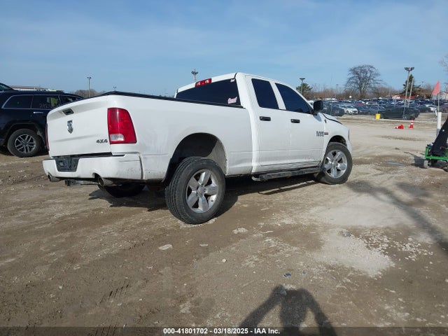 1C6RR7FT6JS328138 RAM 1500 Express  4x4 6'4 Box