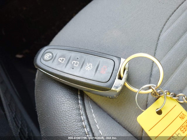 Ford ESCAPE SE 2019 1FMCU9GD7KUB44070 Image 11