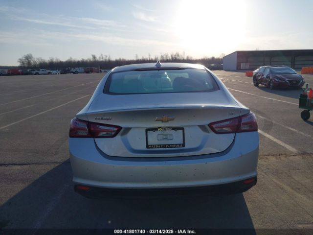 1G1ZD5ST2MF067257 Chevrolet Malibu Fwd Lt