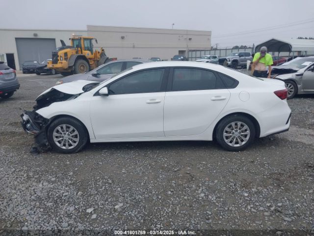 3KPF24AD5KE047970 KIA FORTE FE