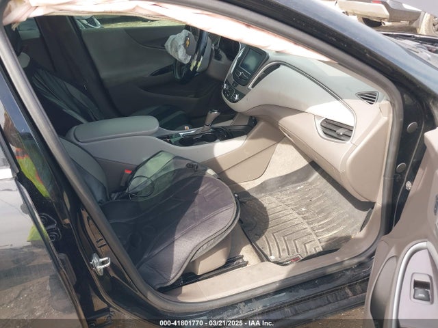 1G1ZC5STXGF240403 Chevrolet Malibu 1fl