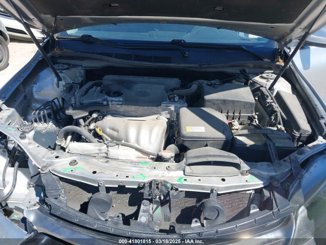 4T1BF1FK0GU137704 Toyota CAMRY SE