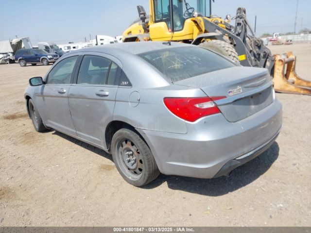 2013 CHRYSLER 200 1C3CCBAG2DN767678 Photo 2