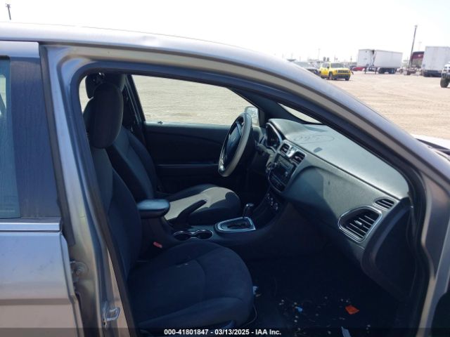 2013 CHRYSLER 200 1C3CCBAG2DN767678 Photo 4