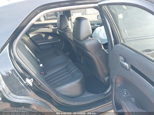 Chrysler 300 300s Awd 2018 2C3CCAGG1JH141741 Image 8
