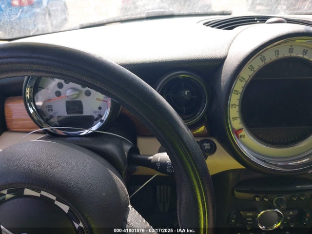 2012 MINI COOPER S CLUBMAN WMWZG3C52CTY31561 Photo 6